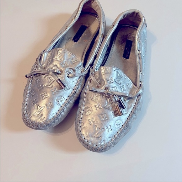 Louis Vuitton Monogram In Silver Metallic Leather Ladies Sz 37 EUR US 7 Loafers - Picture 5 of 12